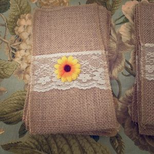 4 packs of 6 burlap silverware holders